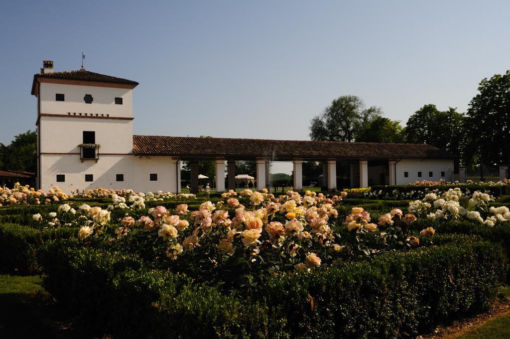 Borgo Dei Conti Della Torre Pension Morsano al Tagliamento Buitenkant foto
